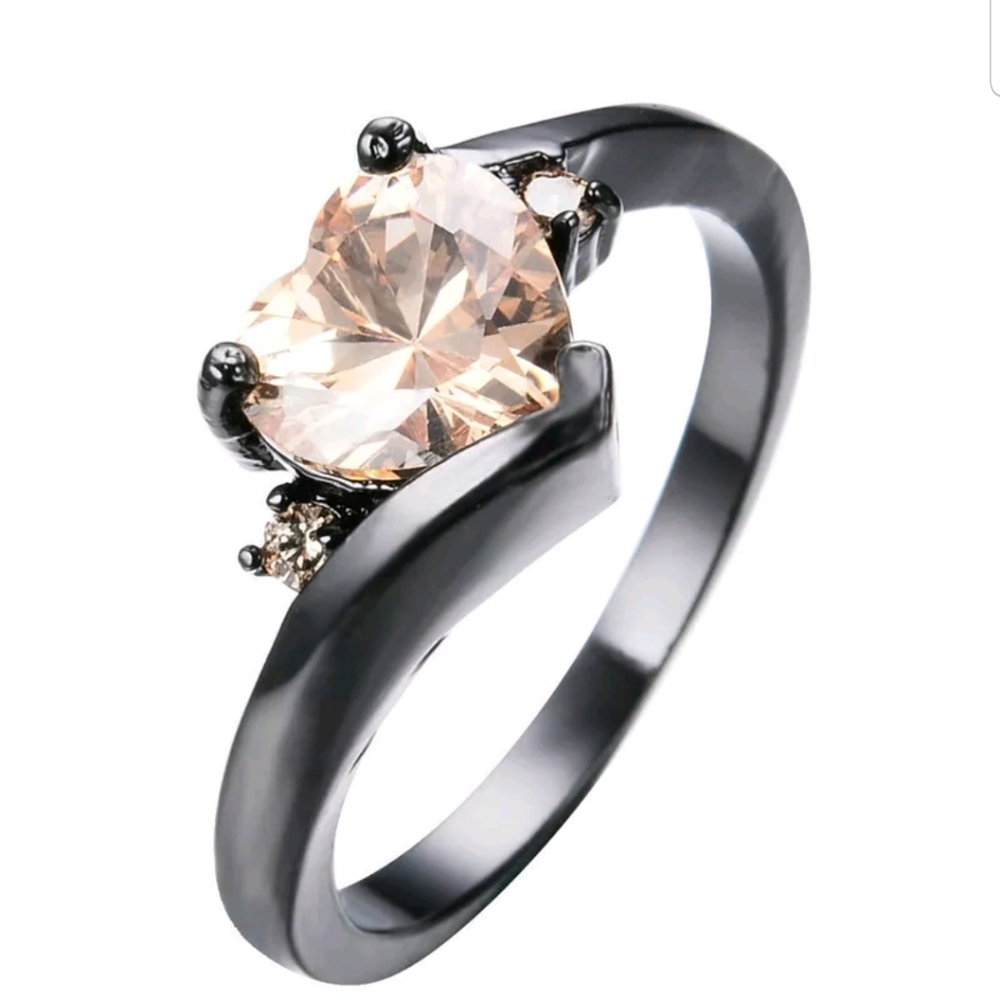 Heart shape BLACK GOLD Plated various CZ rings - Picture 4 of 7
